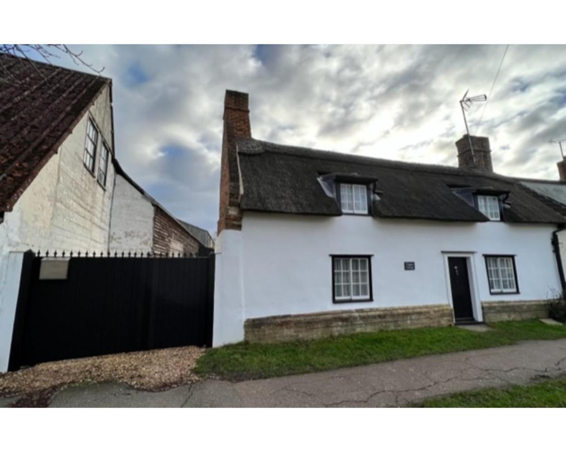 Two Storey Annex Cottenham Extérieur photo